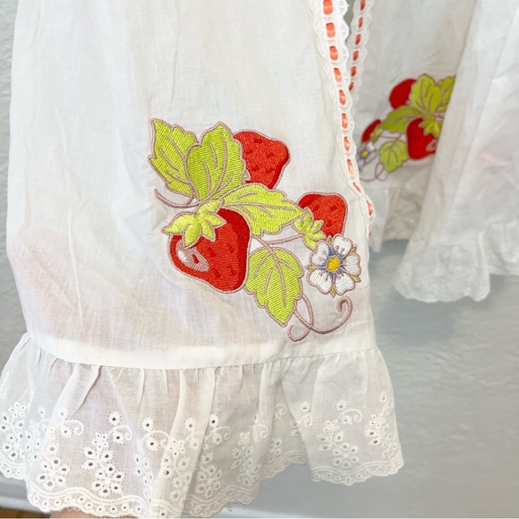 Dolls Kill X Strawberry Shortcake Blouse Top Robe White Embroidered XL - Picture 4 of 10